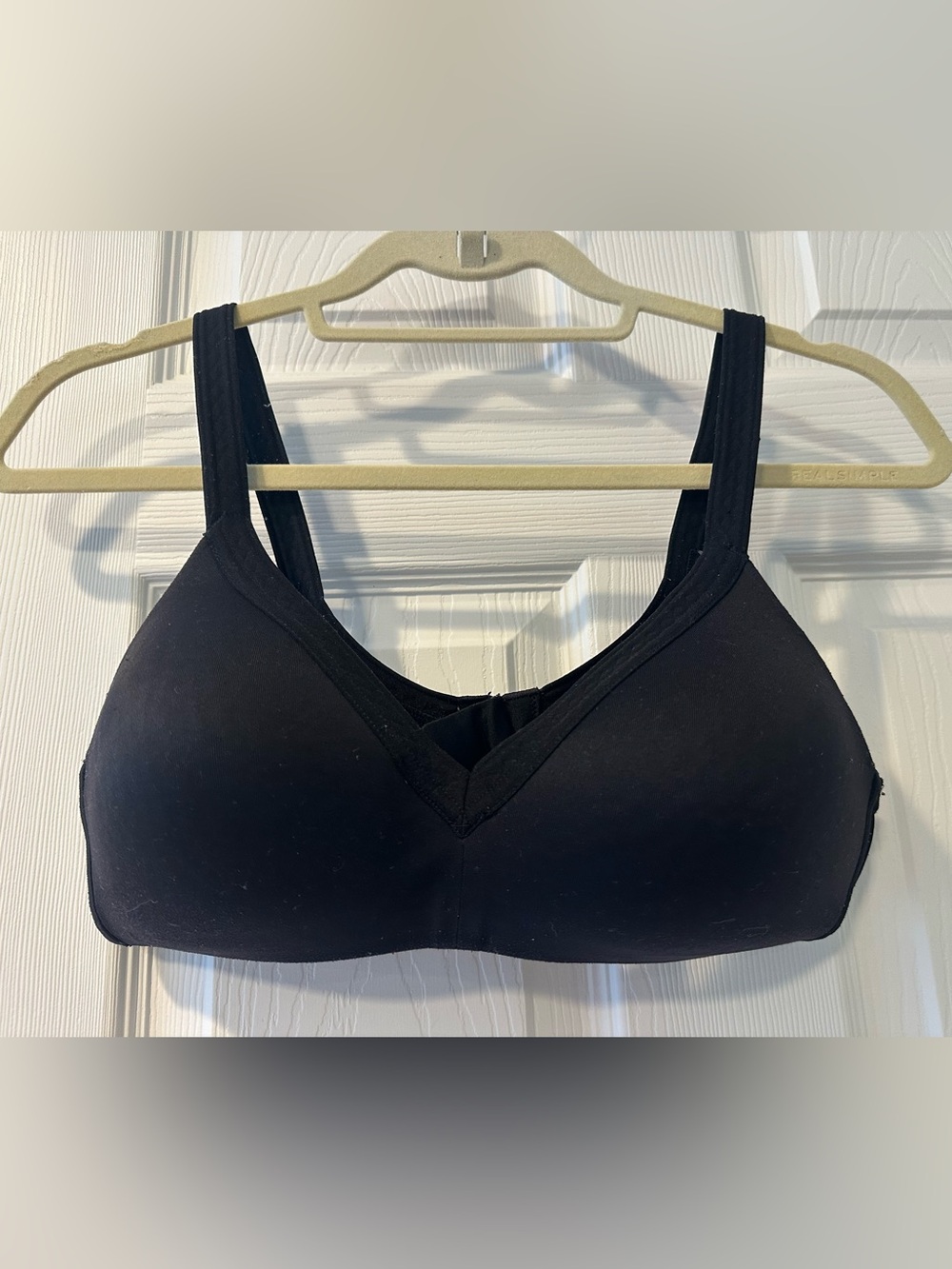 Everyday Comfort Black Wireless Bra 34C well worn